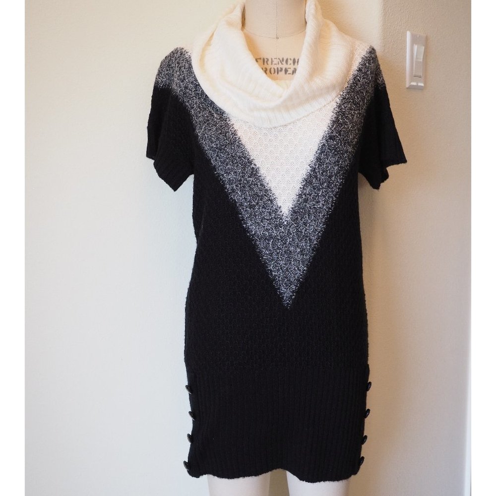 Candie's sweater dress/tunic, Juniors L